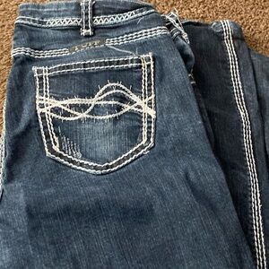 Cowgirl Tuff don’t fence me in indigo jeans 35x33